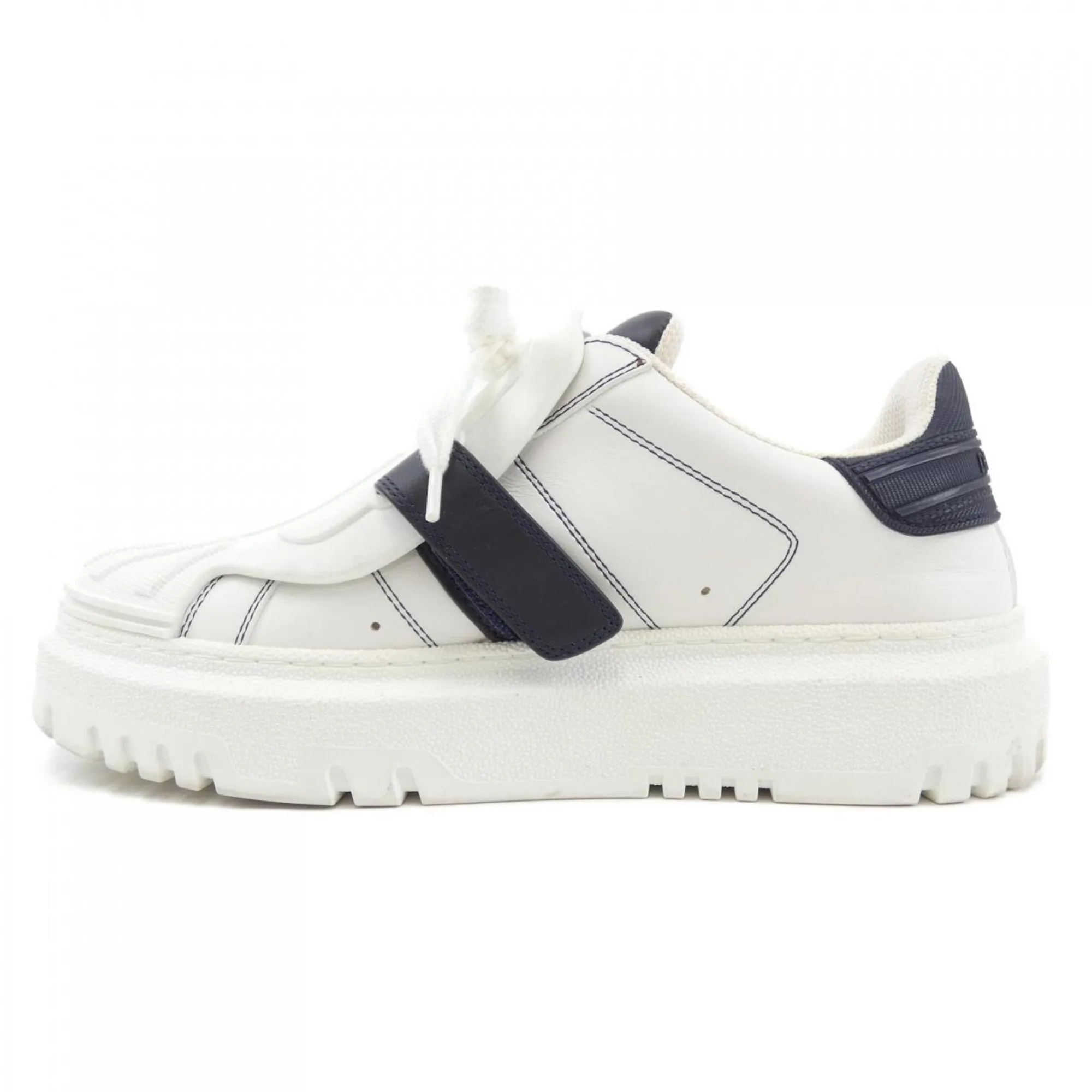 Christian Dior Sneakers (Pre-Owned)