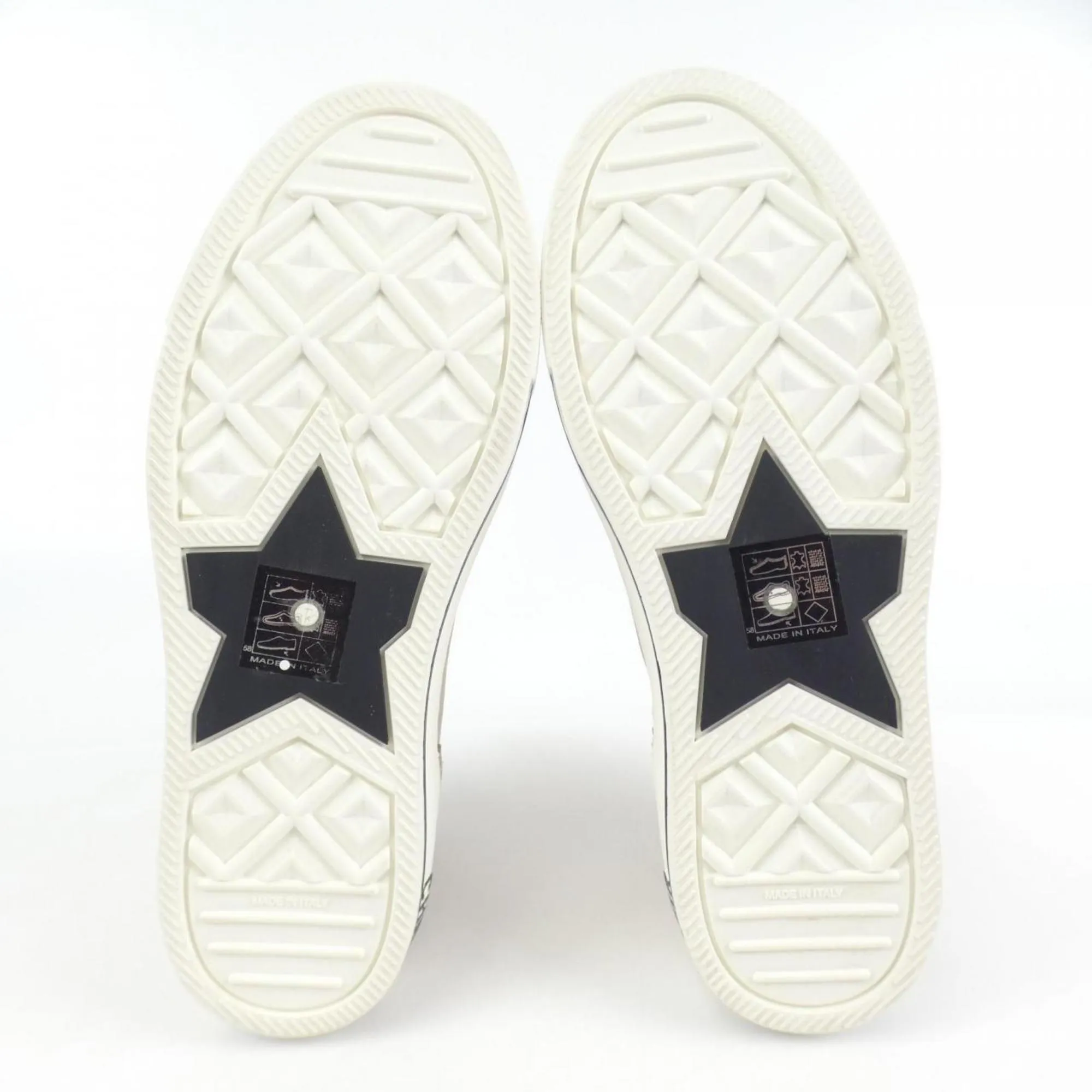 Christian Dior Sneakers (Pre-Owned)