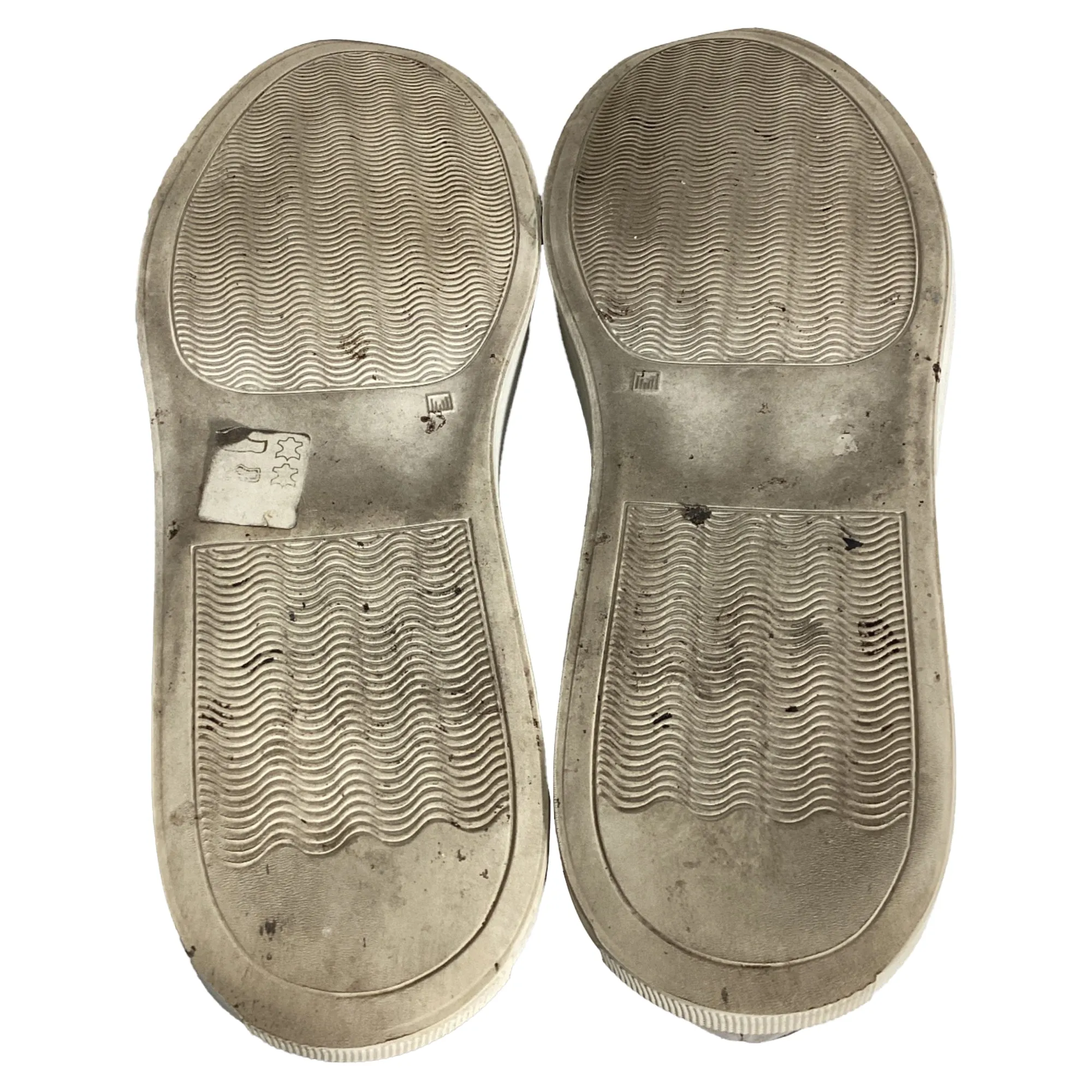 Common Projects Achilles Low Sneakers in Grey Suede