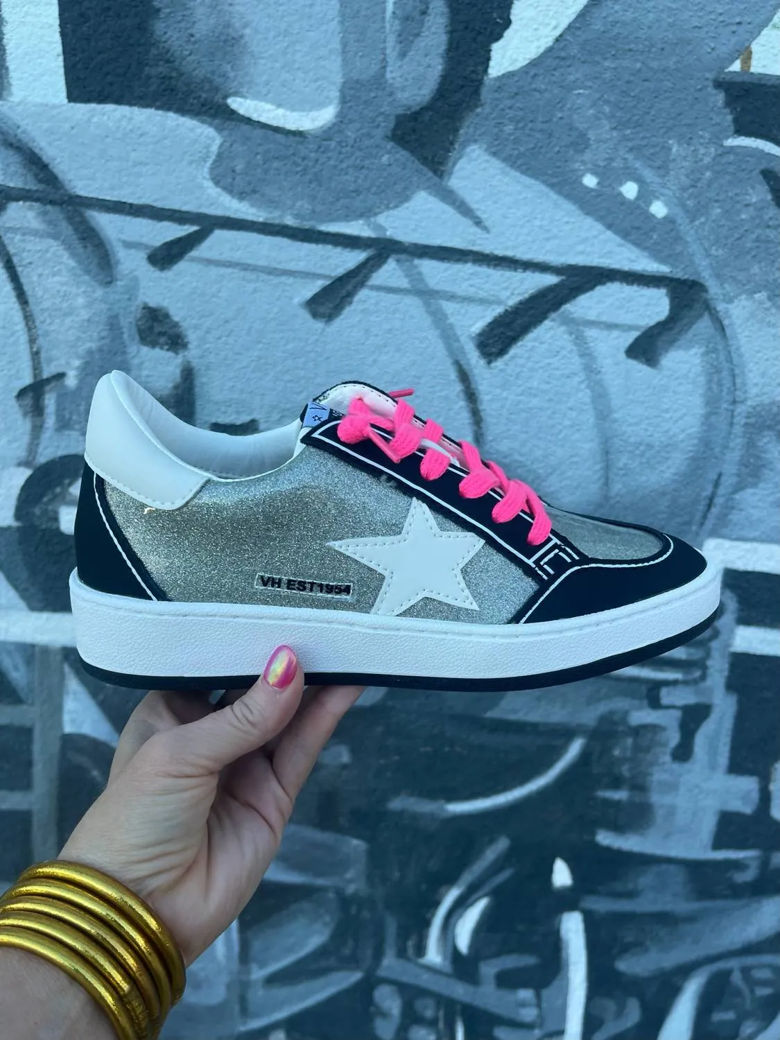 Denisse White Star Shoes In Silver Multi