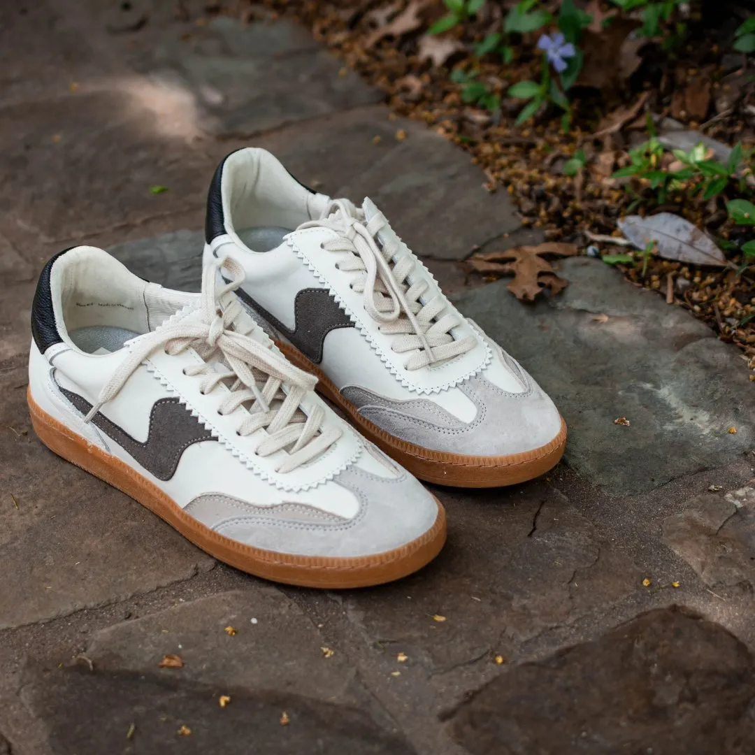 Dolce Vita: Notice in White/Grey