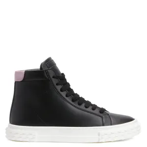 Giuseppe Zanotti Ecoblabber