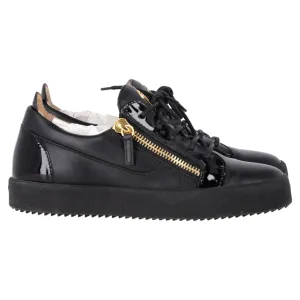 Giuseppe Zanotti Frankie Zipper Detail Sneakers in Black Leather