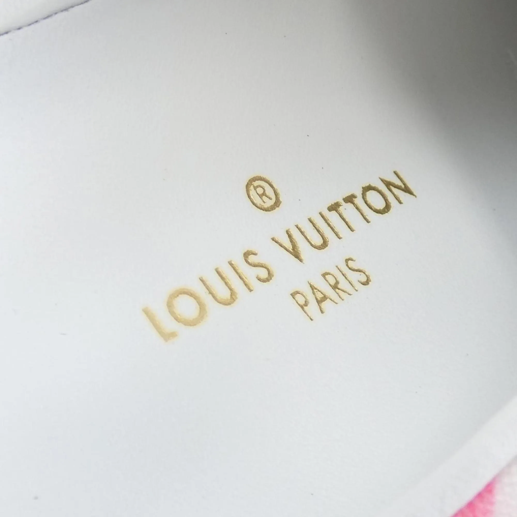 Louis Vuitton pink Sneakers (Pre-Owned)