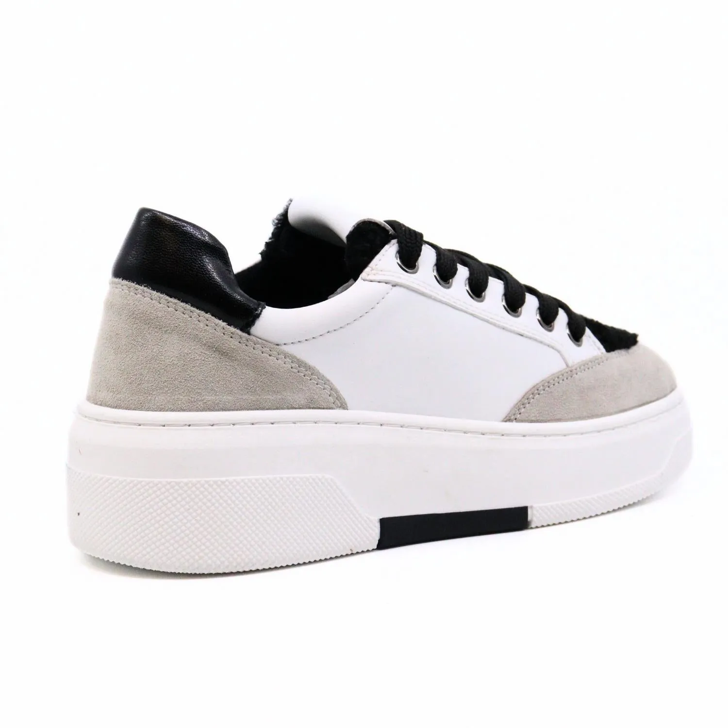 Viola Sneakers In White