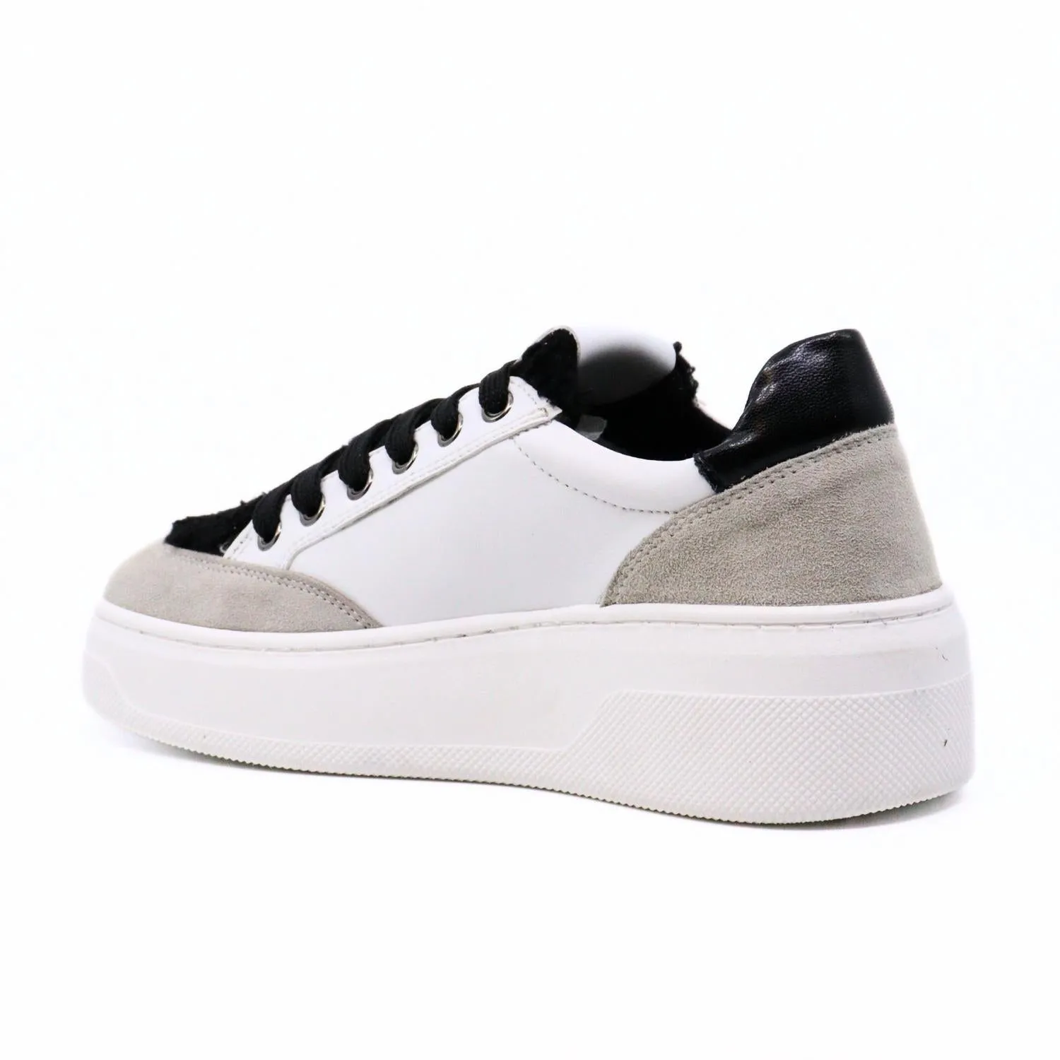 Viola Sneakers In White