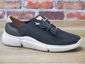 Women Juna Bungee Sneaker In Black