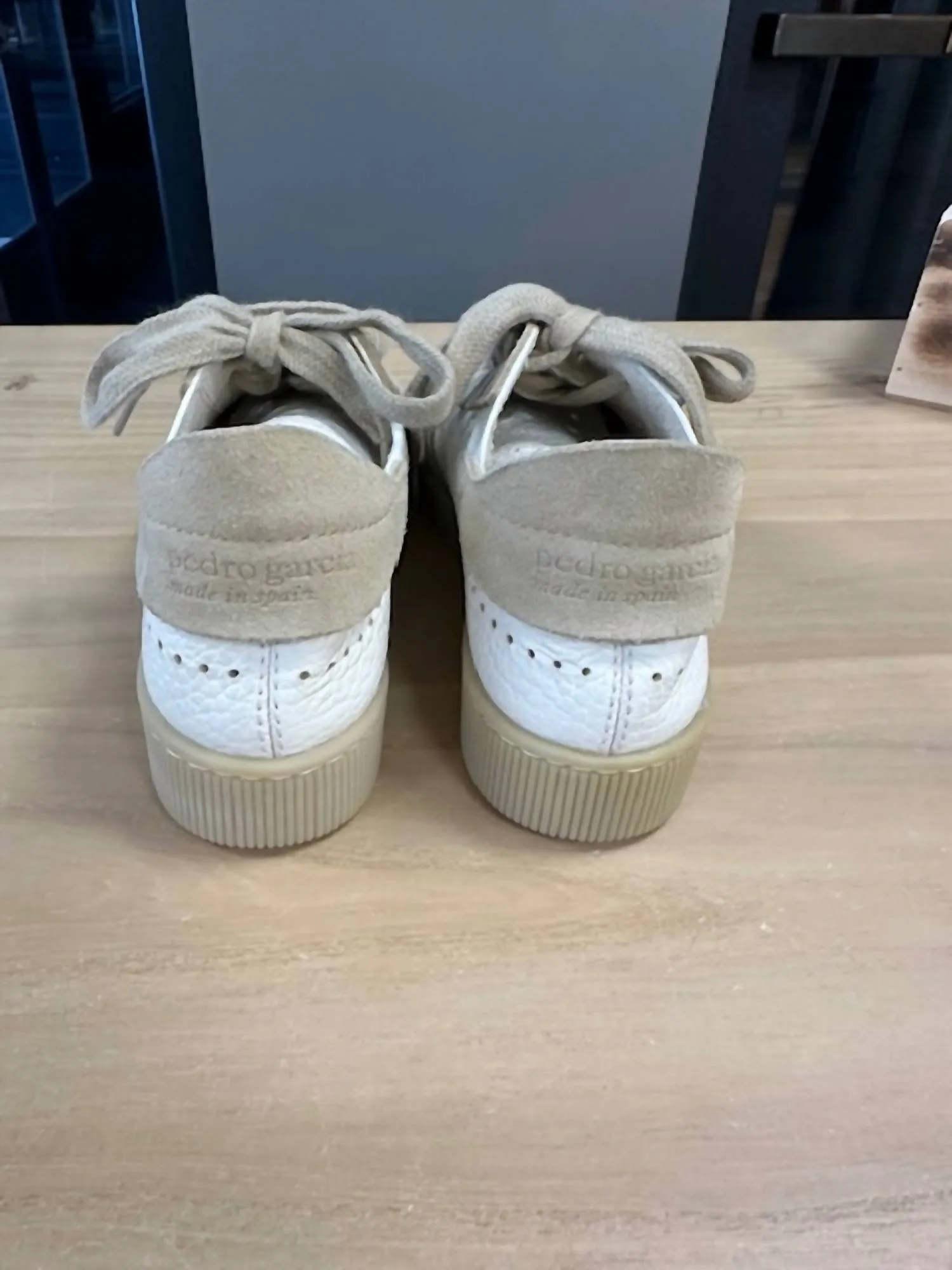 Women Poliana Sneaker In Angora Colorway