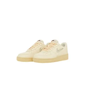 Women's Air Force 1 '07 Lx Sneakers In Coconut Milk / Light Bone