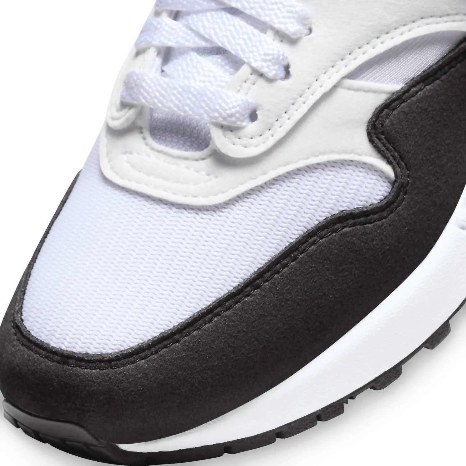 Women's Air Max 1 Sneakers In White Black
