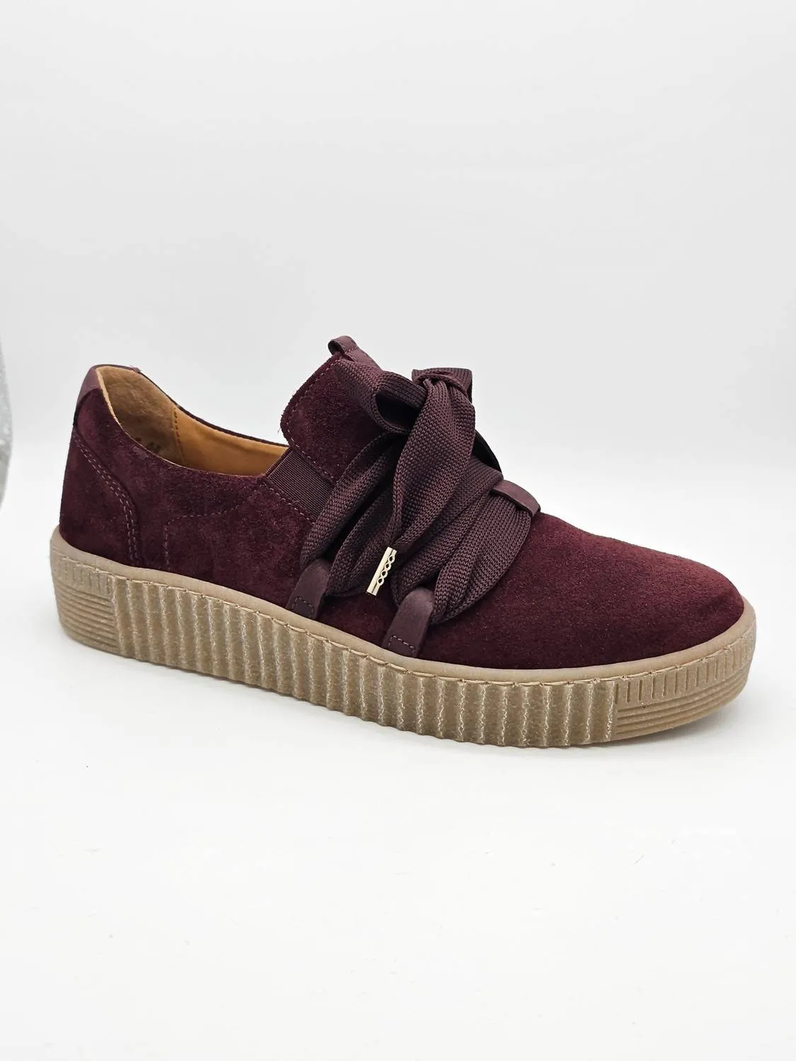Women's Ashley Bow Sneaker In Merlot