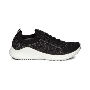Women's Carly Arch Support Sneakers In Black
