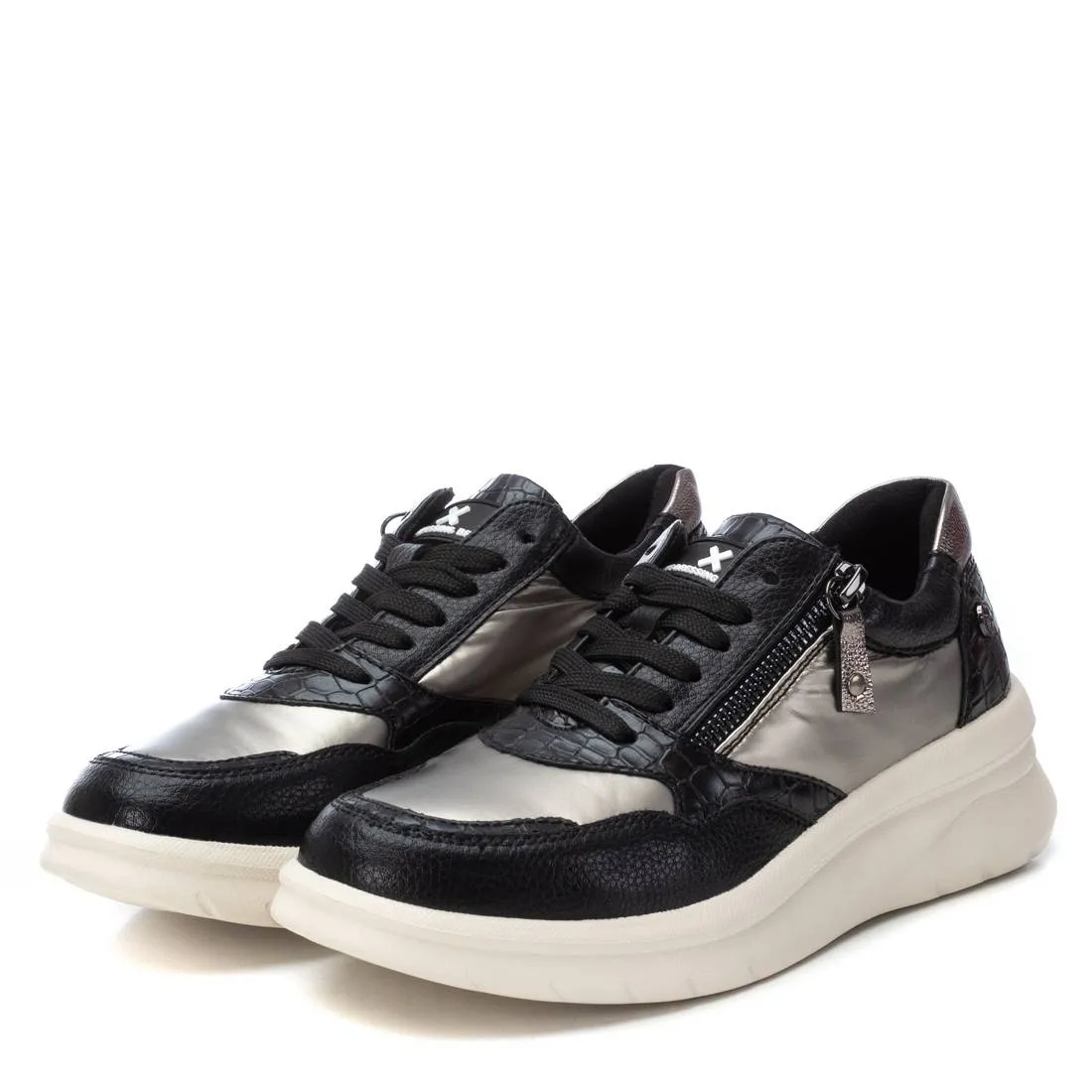 Women's Casual Sneakers By XTI