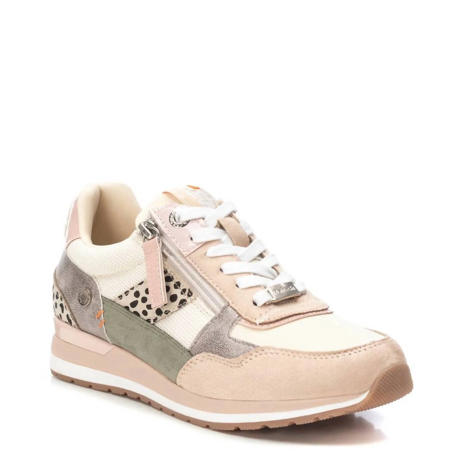 Women's Casual Sneakers In Beige