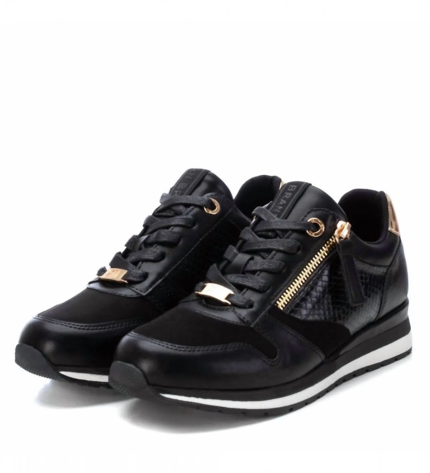Women's Casual Sneakers In Black