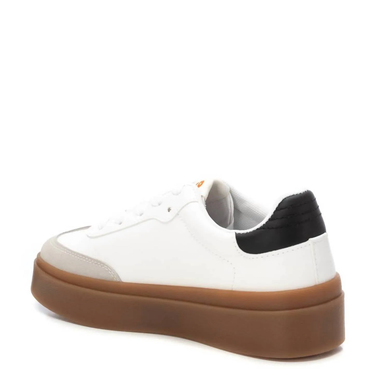 Women's Casual Sneakers In White