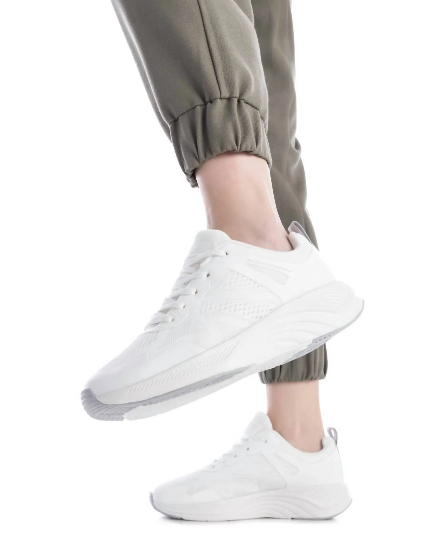 Women's Comfort Walking Sneakers In White