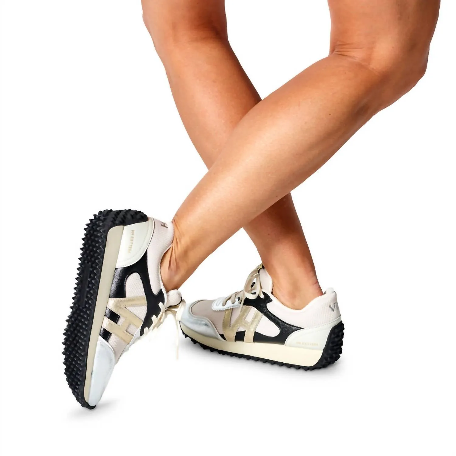 Women's Cosmic 13 Sneaker In White Silver Gold