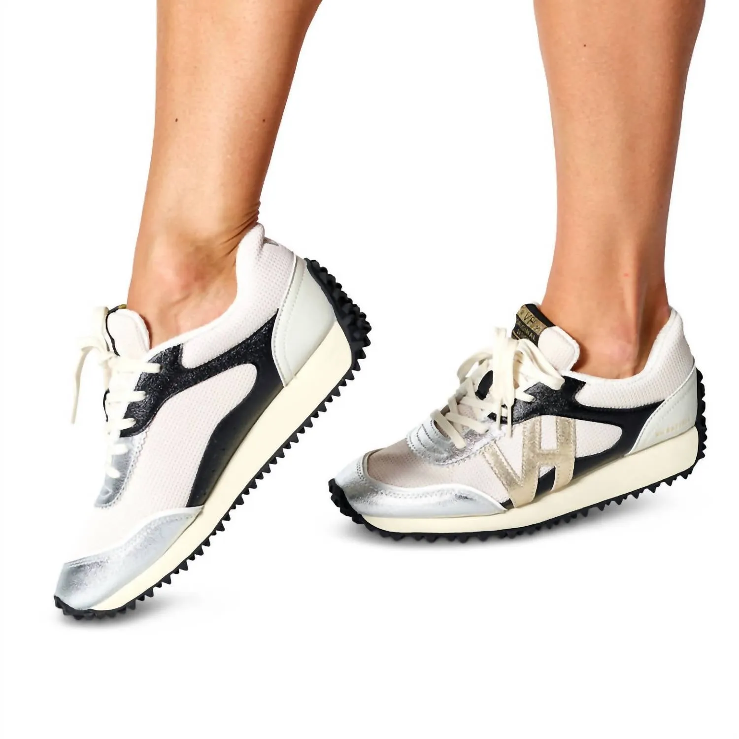 Women's Cosmic 13 Sneaker In White Silver Gold