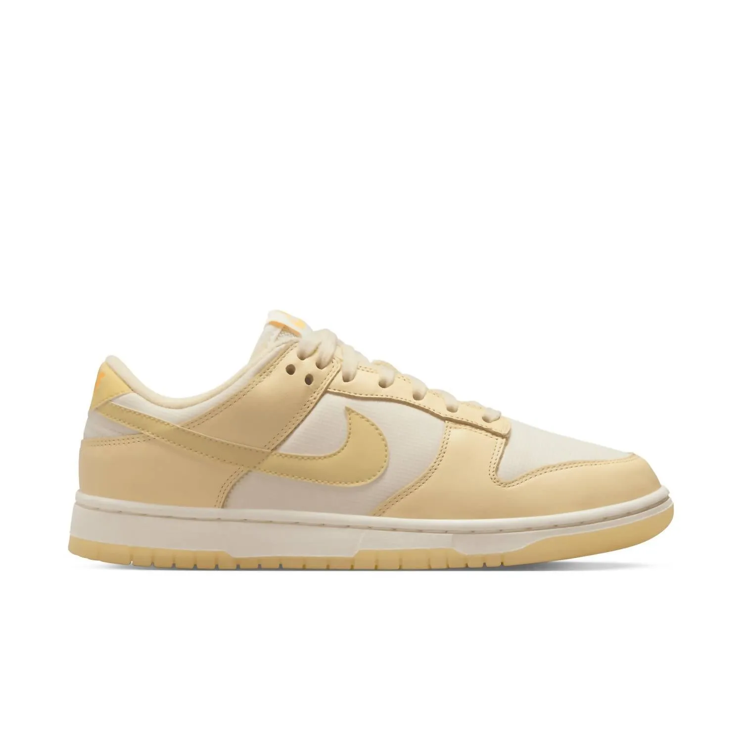 Women's Dunk Low Sneakers In Muslin Team Gold