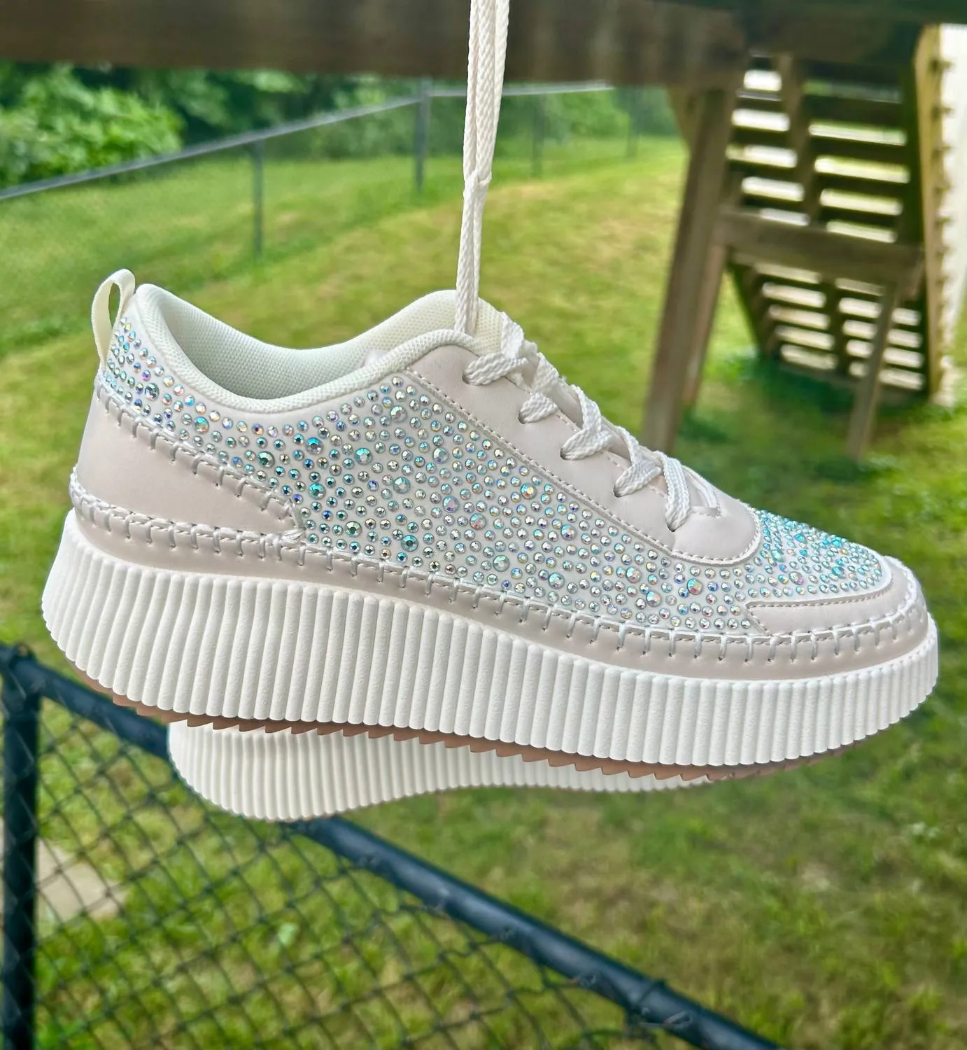 Women's Everyday Rhinestone Sneakers In White