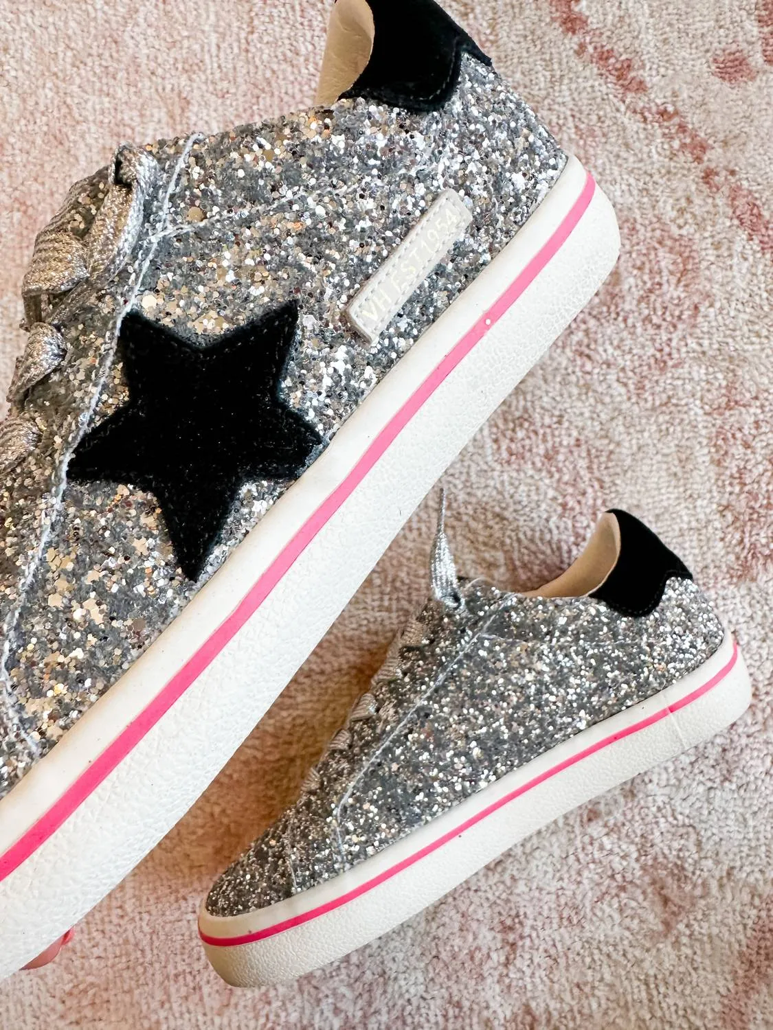 Women's Flair 6 Star Sneakers In Silver Glitter Multi