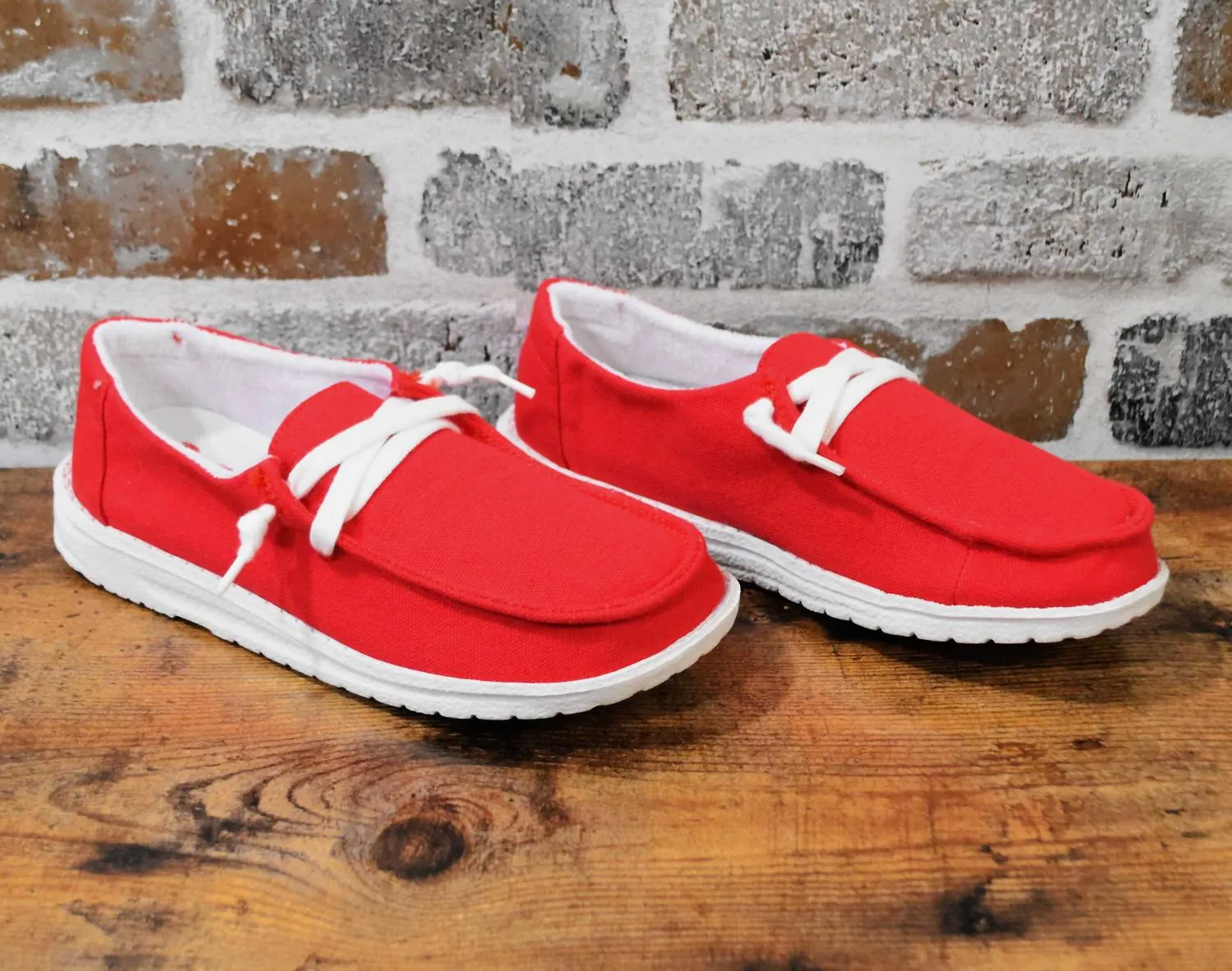 Women's Gypsy Jazz Fashion Sneakers In Red Game Day