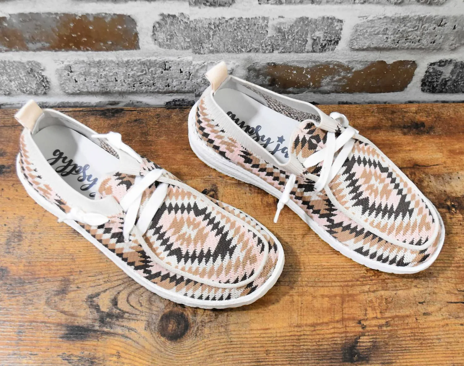 Women's Gypsy Jazz Pep Fashion Sneakers In Cream Blush