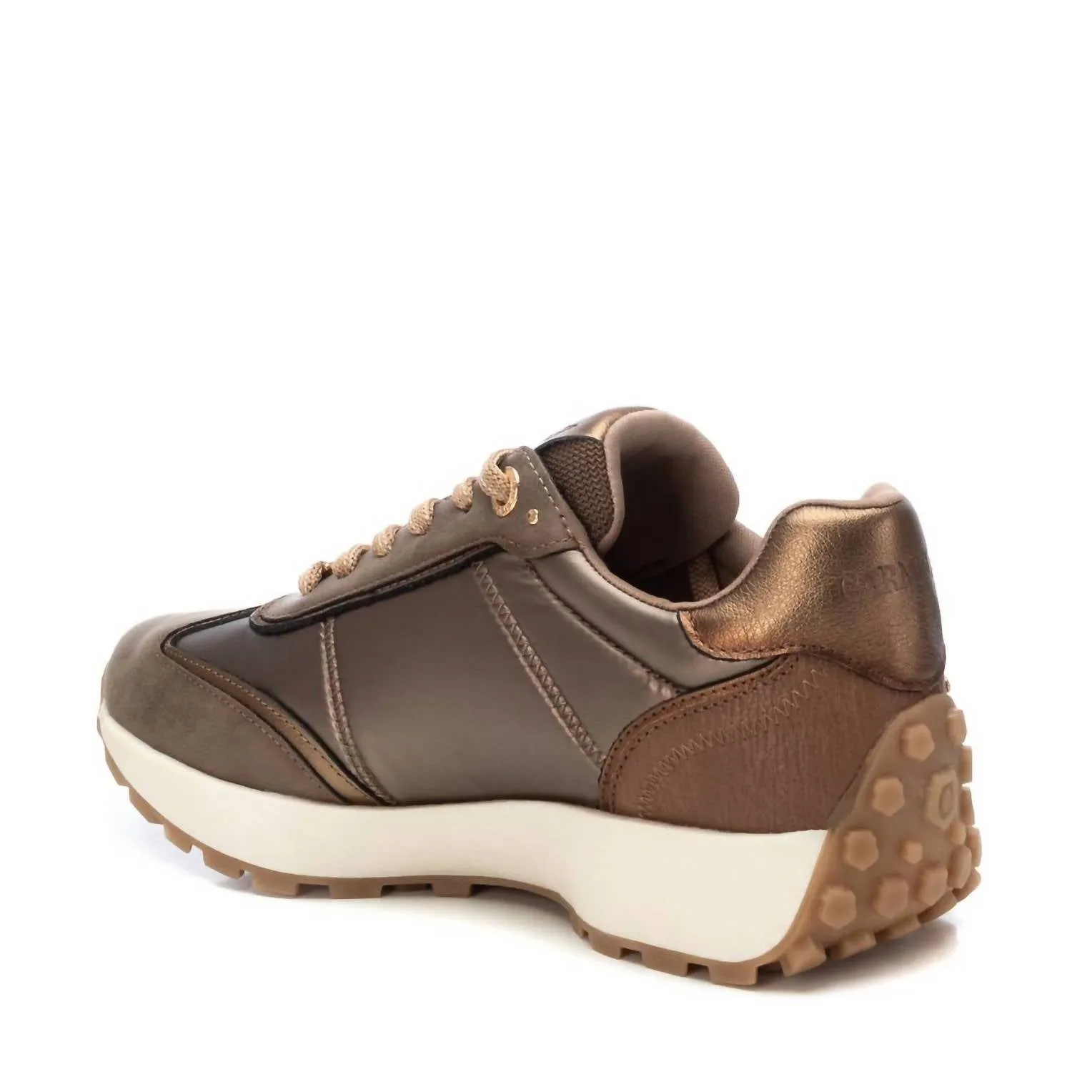 Women's Leather Trainers Sneakers In Taupe