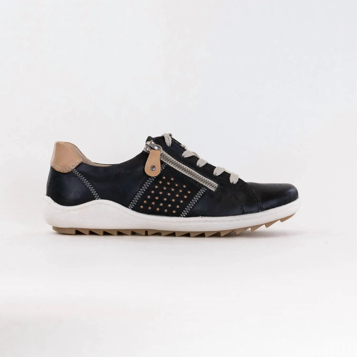 Women's Liv Sneakers In Black Leather