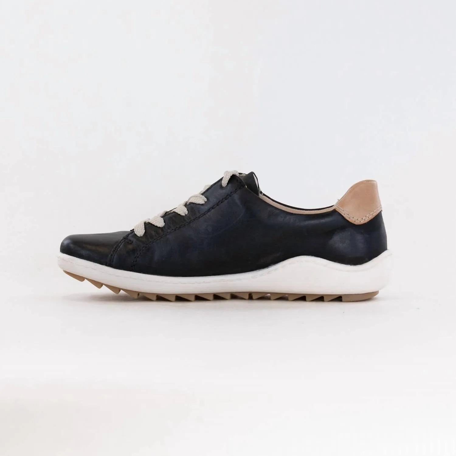 Women's Liv Sneakers In Black Leather