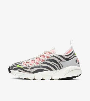 Women's Olivia Kim Air Footscape Shoes In Summit White/volt/bleached Coral/black