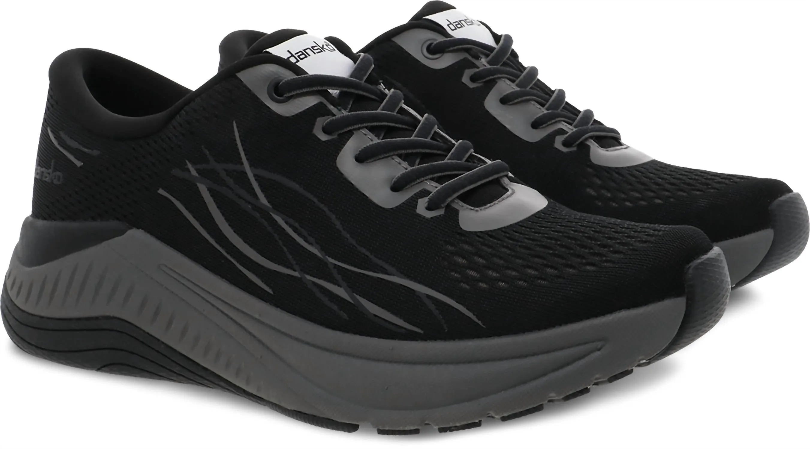 Women's Pace Walking Sneakers In Black/grey Mesh