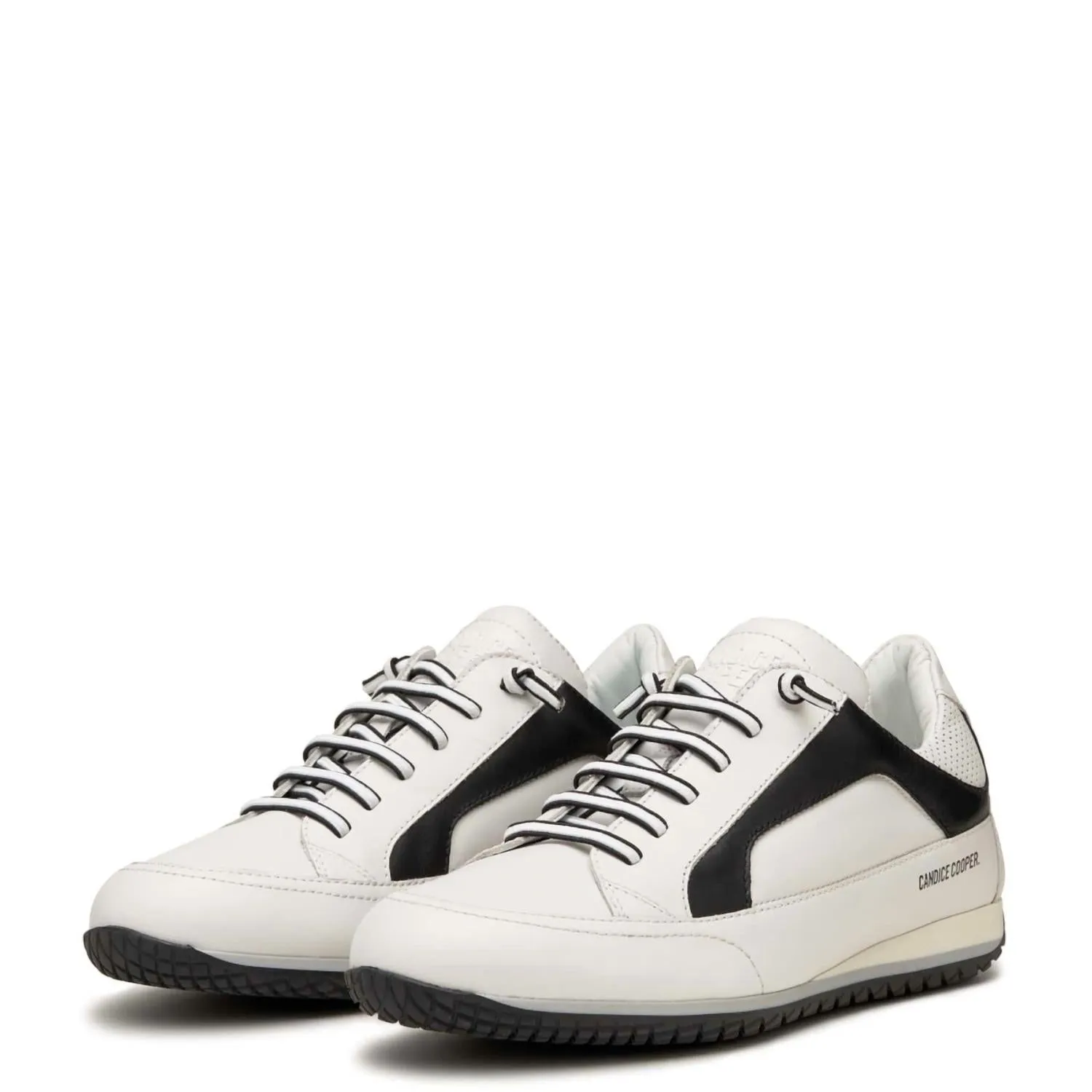 Women's Runlo Flash Sneakers In Black