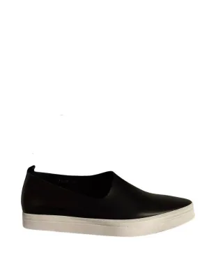 Women's Side Scoop Sneaker In Black/white