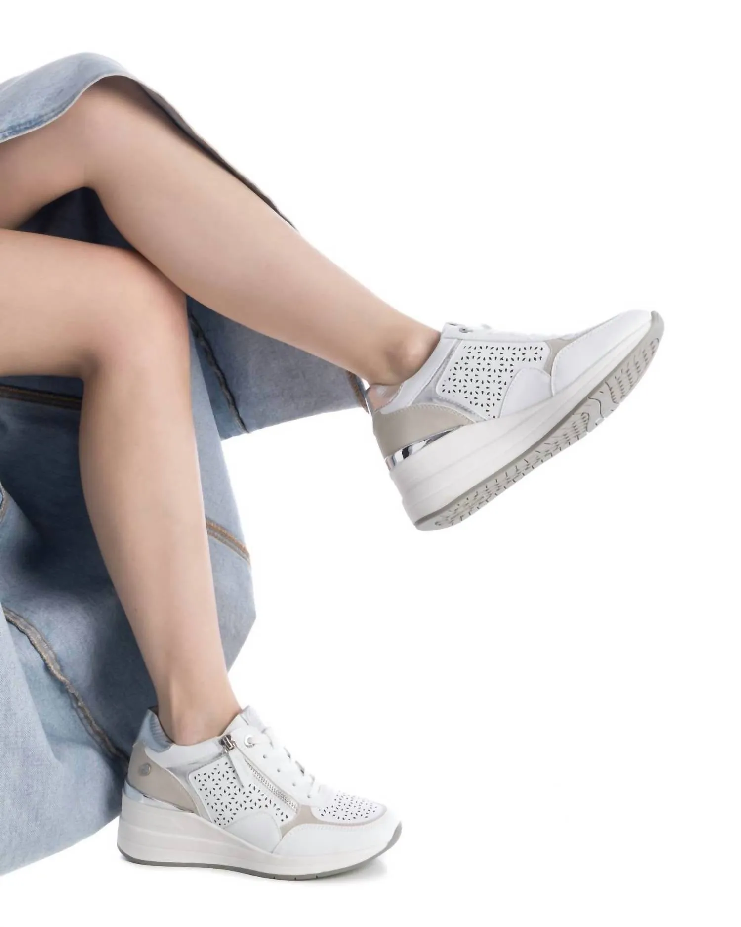 Women's Sneakers In White