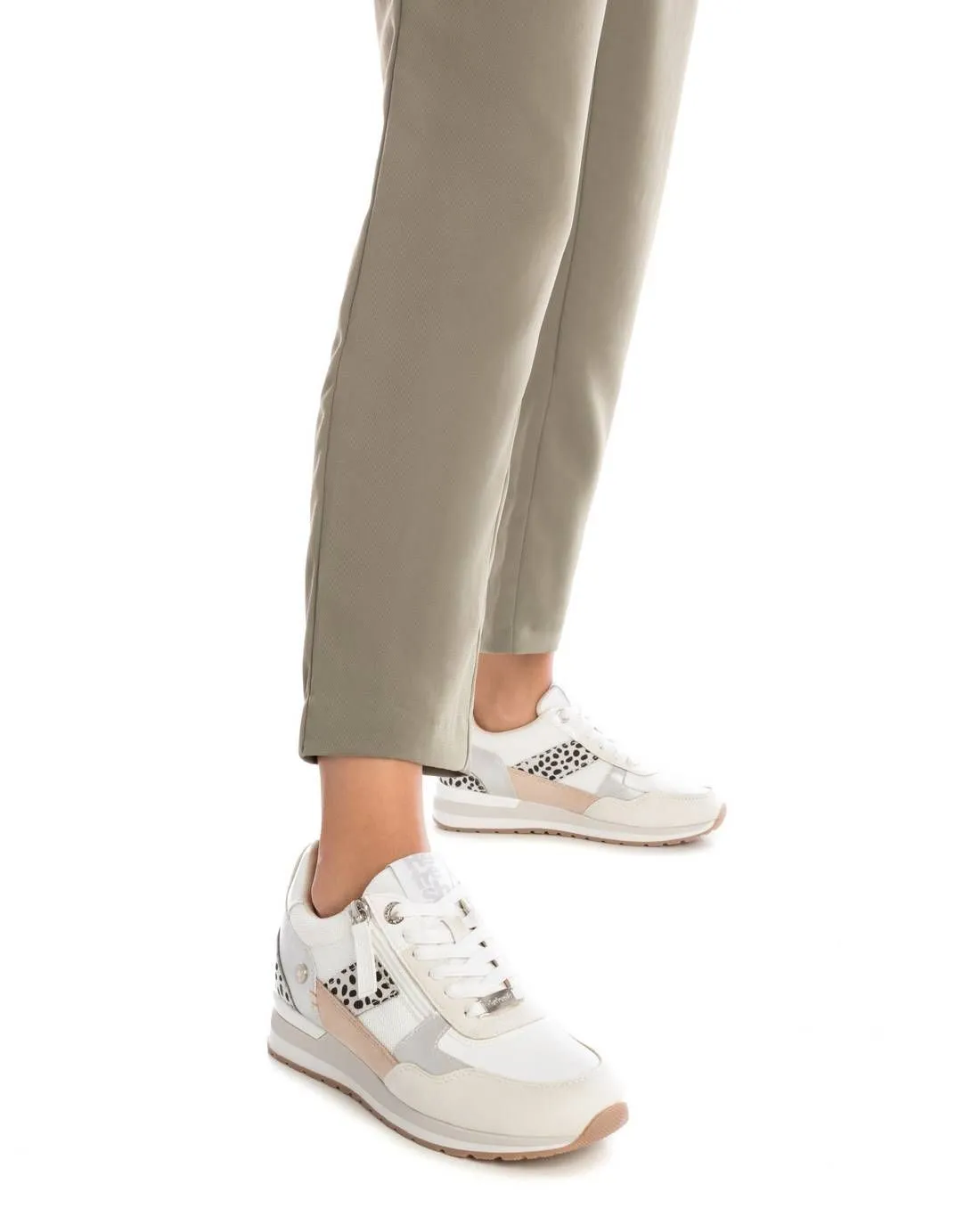 Women's sneakers
