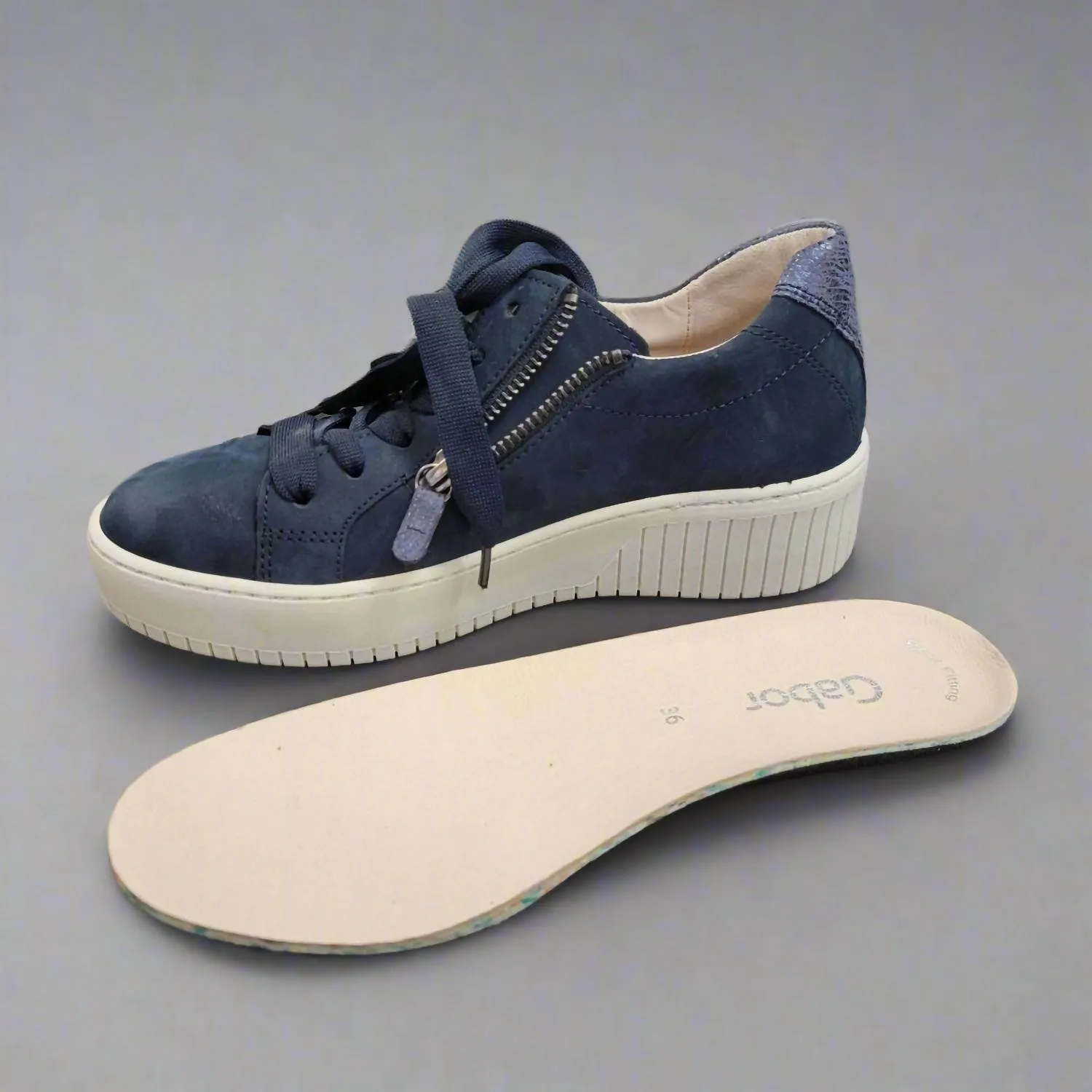 Women's Suede Sneaker In Blue Nubuck