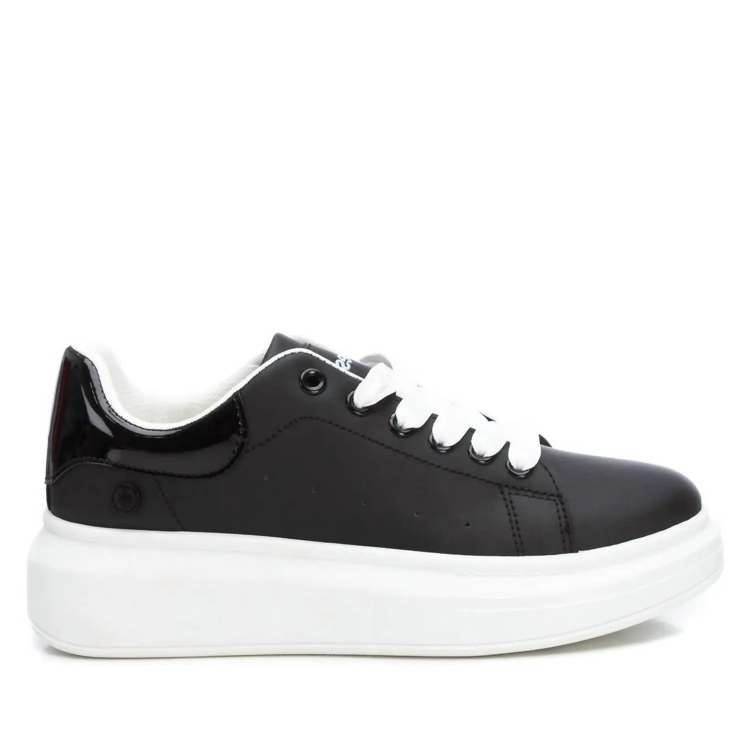 Women's Trainer Sneakers In Black