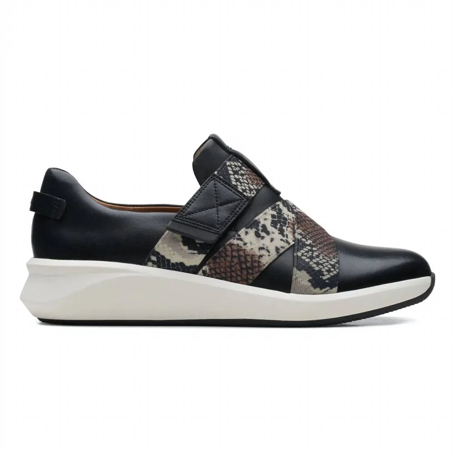 Women's Un Rio Strap Sneakers In Black