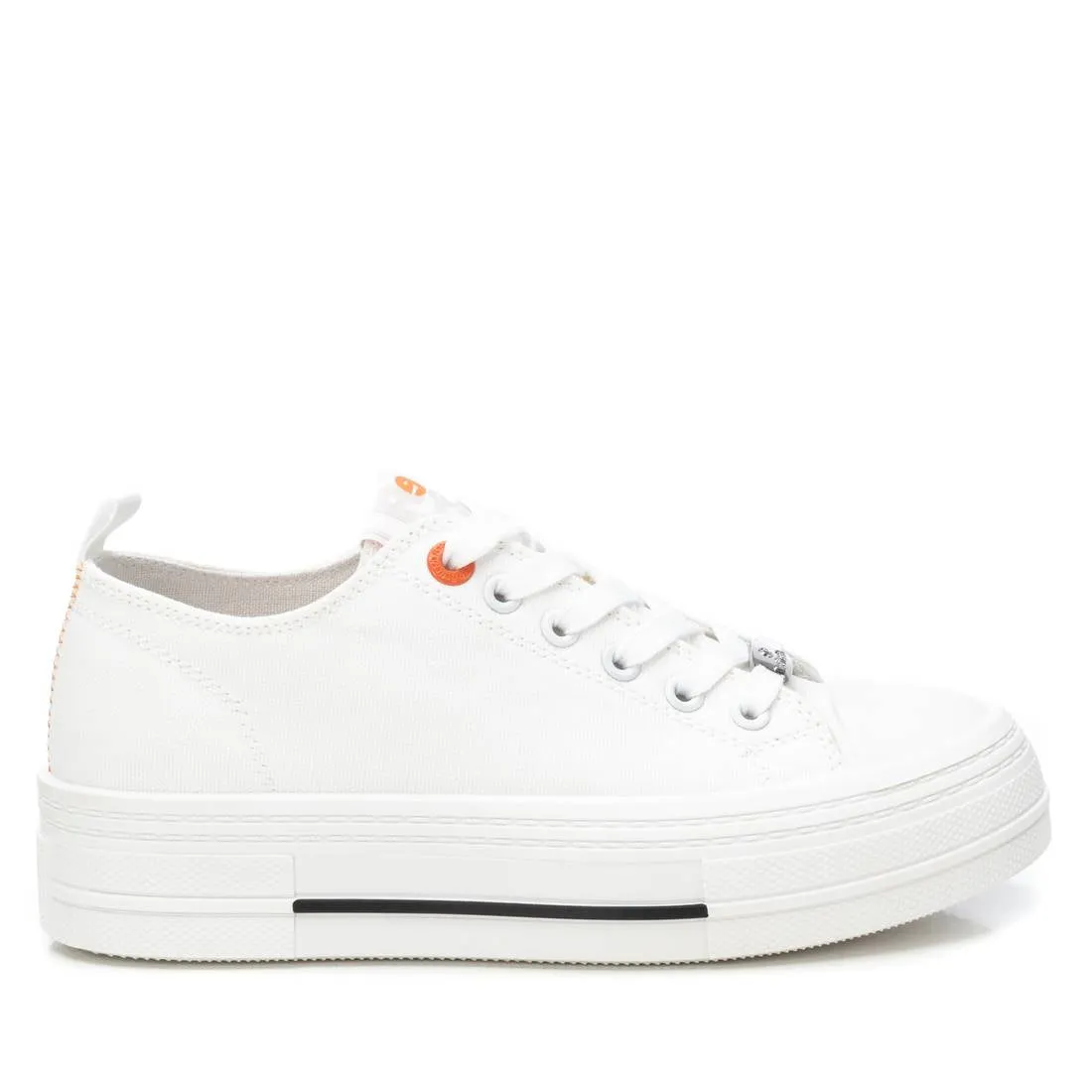 Women's Urban Style Canvas Platform Sneakers Refresh By Xti