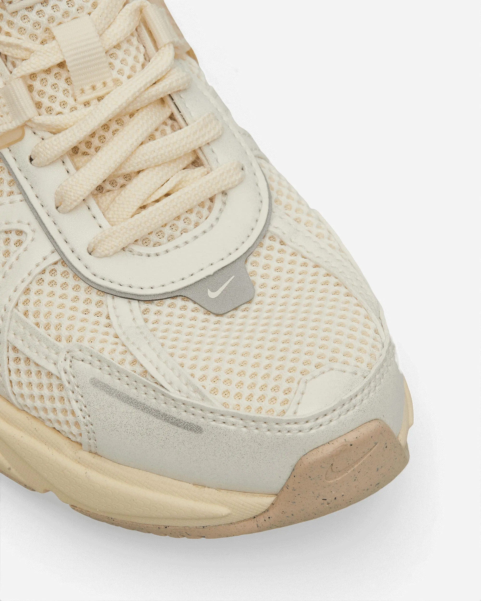 Women's V2K Run Sneakers Pale Ivory / Coconut Milk