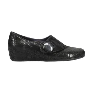 Women's Yazz Sneakers In Black Suede