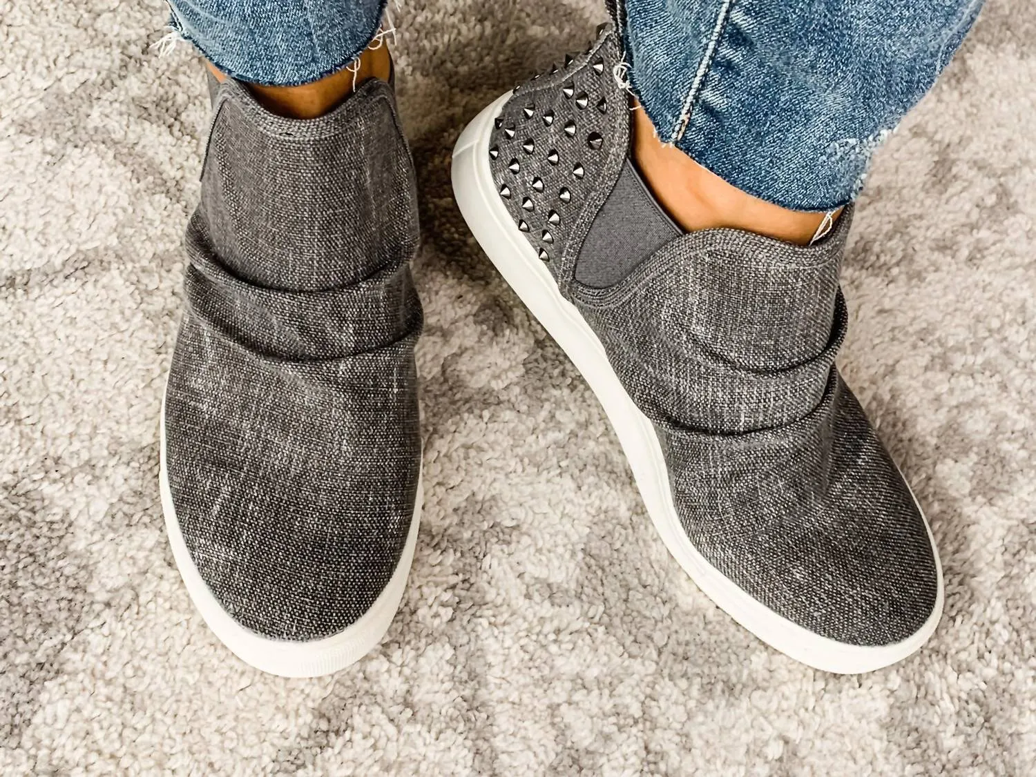 Zoey Women's Slip On Shoes In Grey